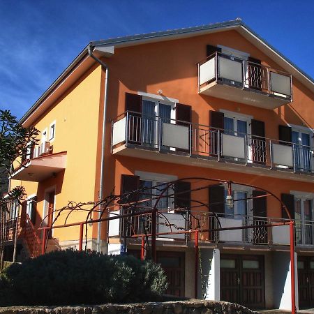 נזרין Apartments Sokolic מראה חיצוני תמונה