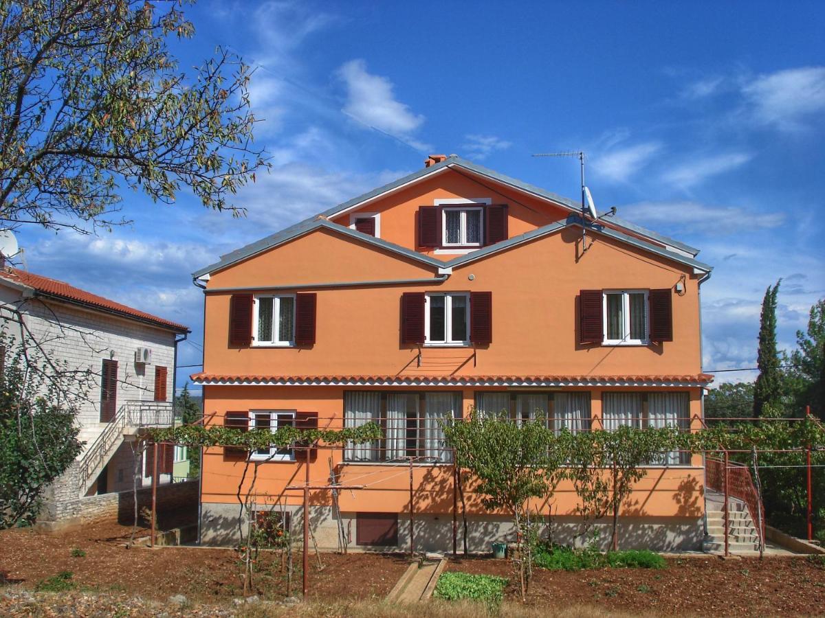 נזרין Apartments Sokolic מראה חיצוני תמונה
