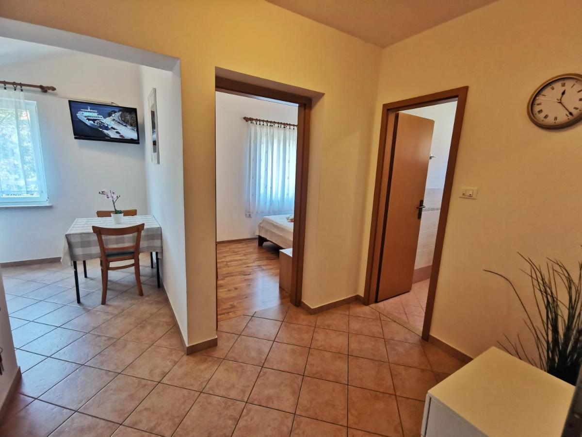 נזרין Apartments Sokolic מראה חיצוני תמונה