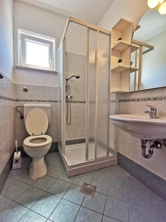 נזרין Apartments Sokolic מראה חיצוני תמונה