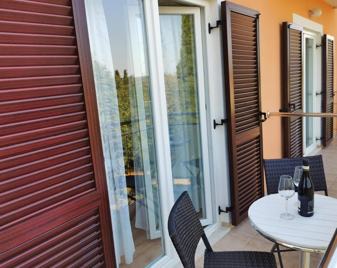 נזרין Apartments Sokolic מראה חיצוני תמונה