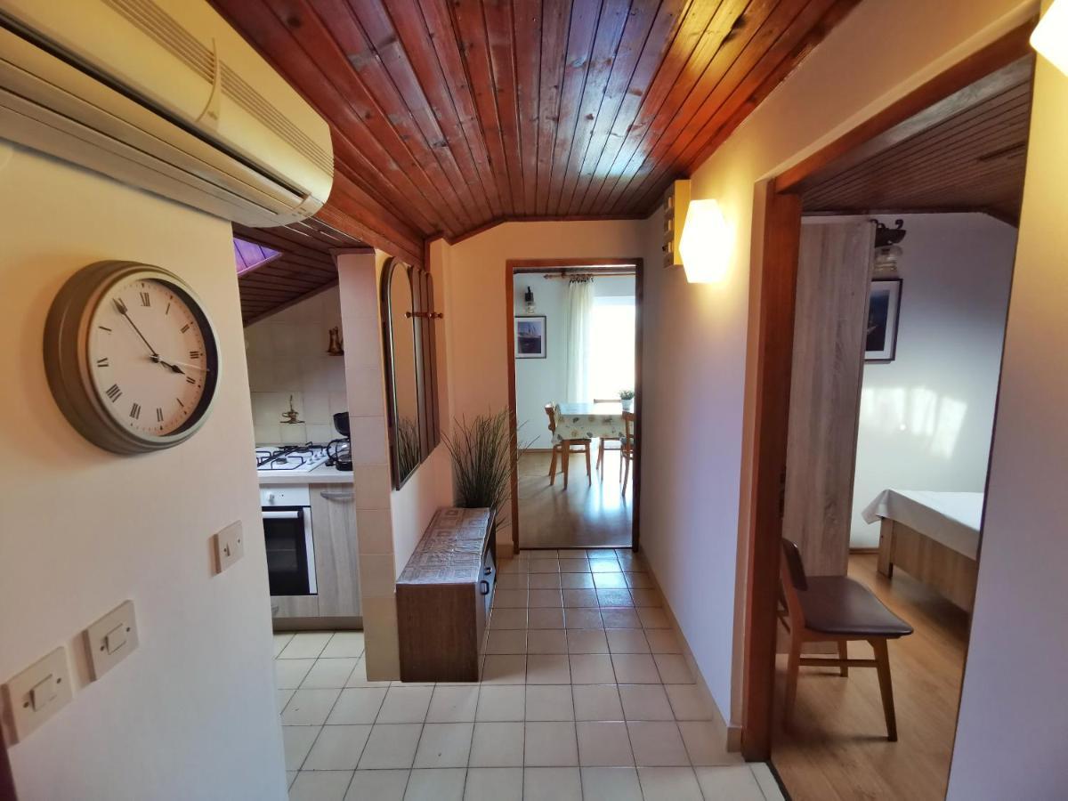 נזרין Apartments Sokolic מראה חיצוני תמונה
