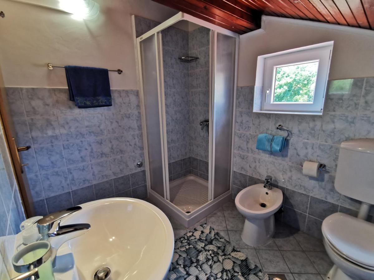 נזרין Apartments Sokolic מראה חיצוני תמונה